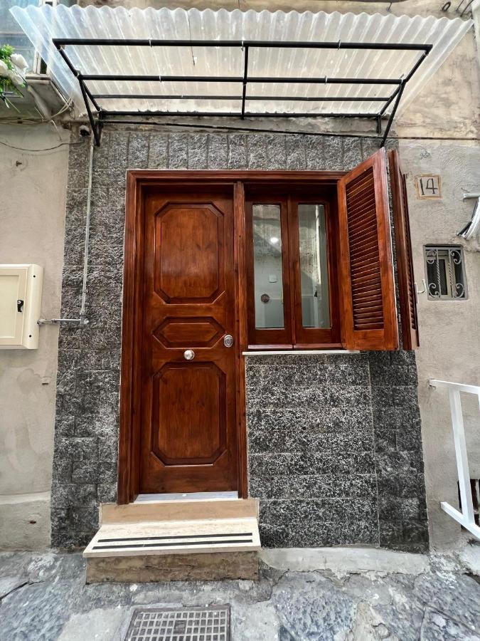 La Casetta Di Assunta Nápoles Exterior foto